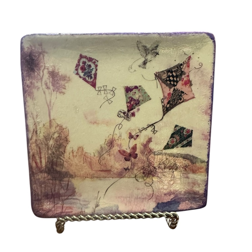 Handcrafted Decorative Square Plate with Kite Design